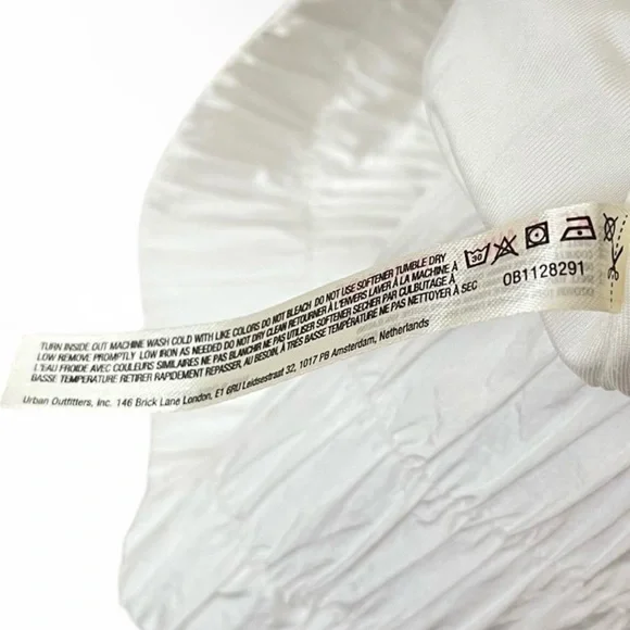 FP Movement Way Home Shorts Athletic Size Medium Optic White Runners Gym - Picture 12 of 13